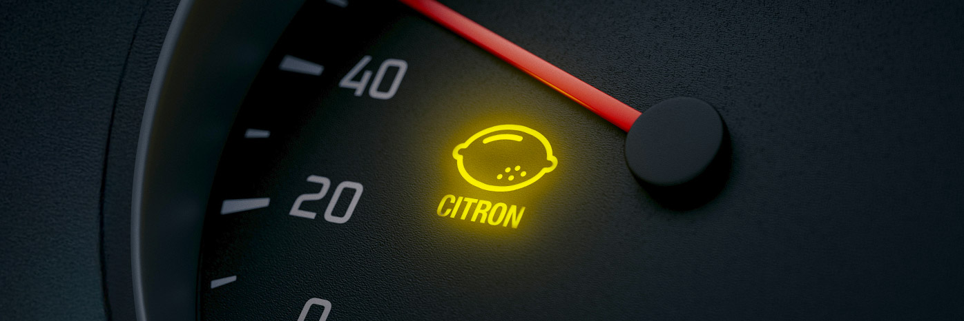 Image du tableau de bord d'une voiture avec un symbole de citron