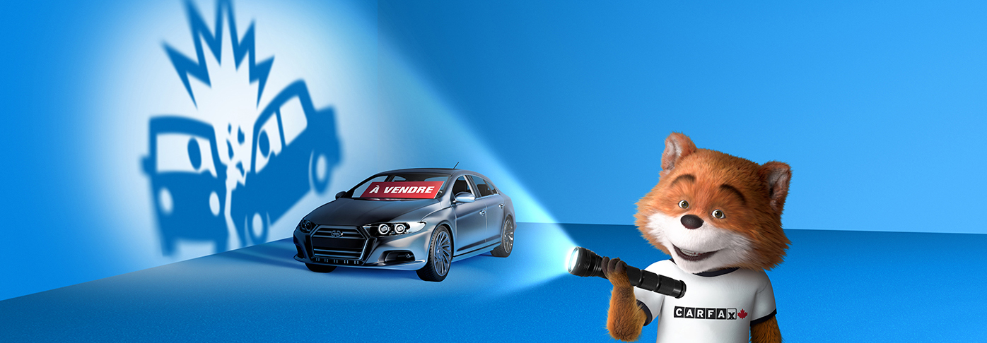 CarFox braque une lampe torche sur une voiture au passé trouble