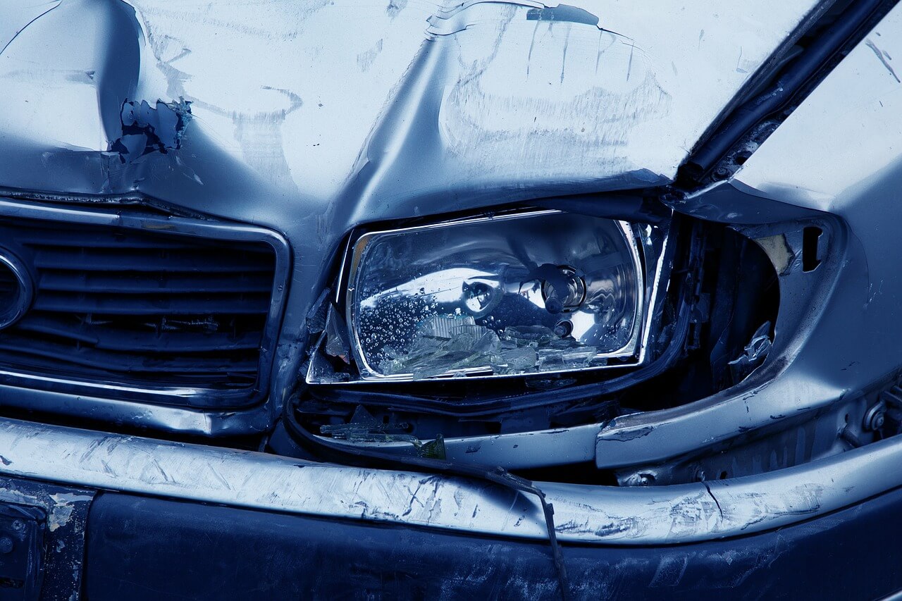 Check the Accident and Collision History of a Used Car article header